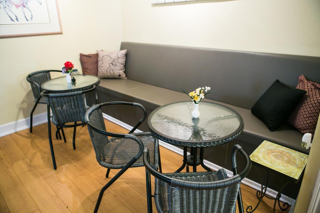 Le 227 Laurier B&Bガティノー エクステリア 写真